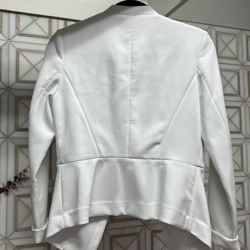 Blazer - Picture 2 of 3